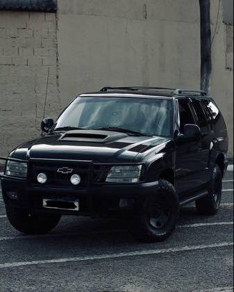 CHEVROLET BLAZER 2.4 MPFI ST 4X2 8V GASOLINA 4P MANUAL